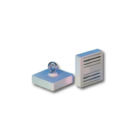 Lamella magnet in plastic housing